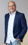 Dr. Sascha Borchers Dr. Sascha Borchers